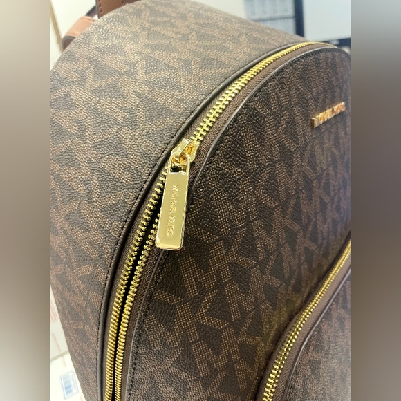 $358 Michael Kors CONNIE LG MF Backpack Handbag Brown Designer MK Bag NWT - Picture 4 of 7